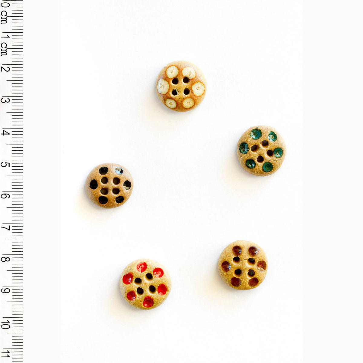 Various Colour Dot Buttons - 5 Count – Little Bow Fibre Company